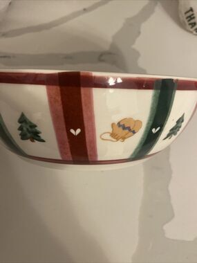 Vintage Pfaltzgraff Holiday Serving Bowl 9 Inches Snowflake Tree Mittens